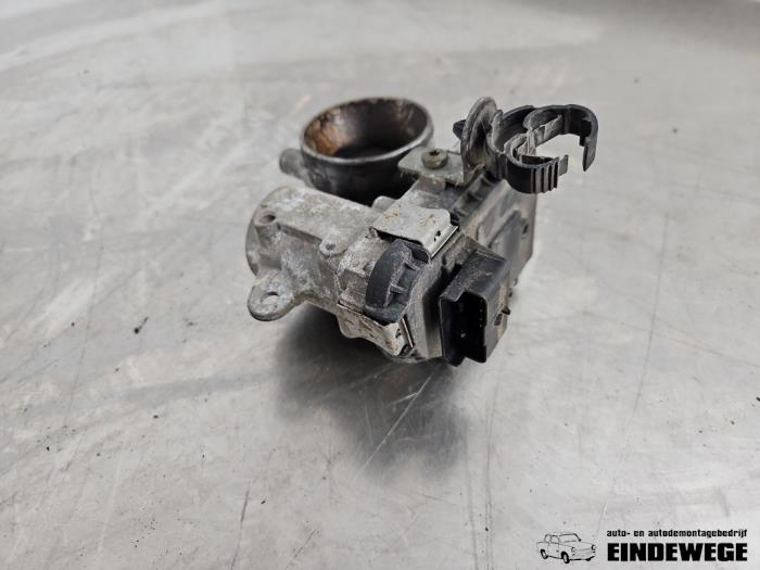 Usagé Boitier papillon Citroen C3 (SC) 1.1 Prix € 35,00 Règlement à la marge proposé par Auto- en demontagebedrijf Eindewege