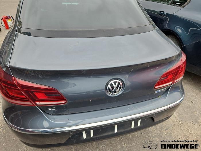 Begagnade Baklucka Volkswagen Passat (362) 2.0 TDI 16V 140 Pris € 157,50 Marginaltabell erbjuds av Auto- en demontagebedrijf Eindewege