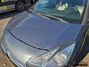 Używane Maska Citroen DS3 (SA) 1.6 16V VTS THP Cena € 105,00 Procedura marży oferowane przez Auto- en demontagebedrijf Eindewege