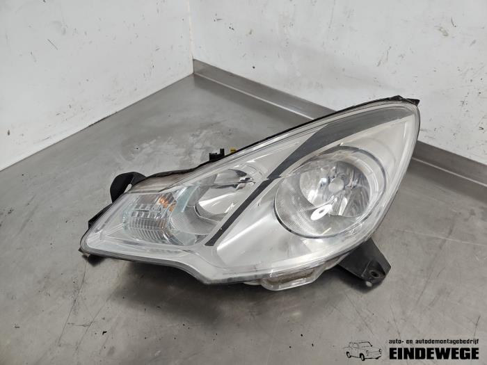 Używane Reflektor lewy Citroen DS3 (SA) 1.6 e-HDi Cena € 105,00 Procedura marży oferowane przez Auto- en demontagebedrijf Eindewege