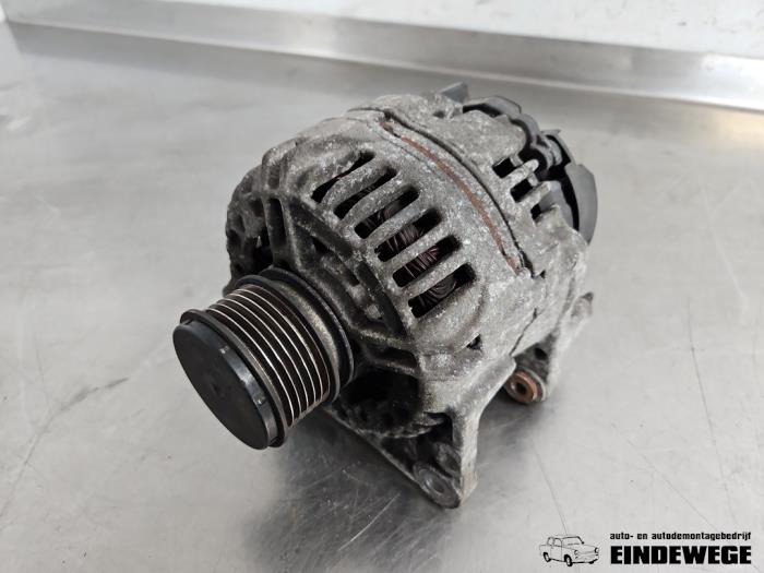 Gebrauchte Dynamo Seat Ibiza III (6L1) 1.4 TDI 80 Preis € 35,00 Margenregelung angeboten von Auto- en demontagebedrijf Eindewege