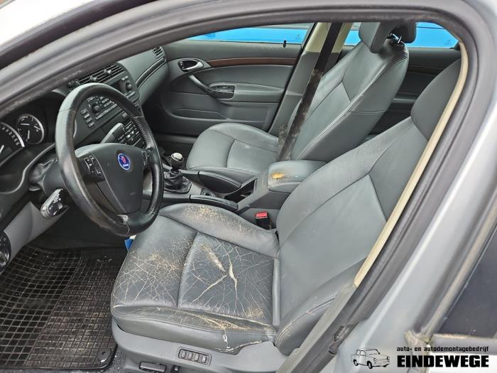 Używane Fotel prawy Saab 9-3 II Sport Sedan (YS3F) 2.0t 16V Cena na żądanie oferowane przez Auto- en demontagebedrijf Eindewege