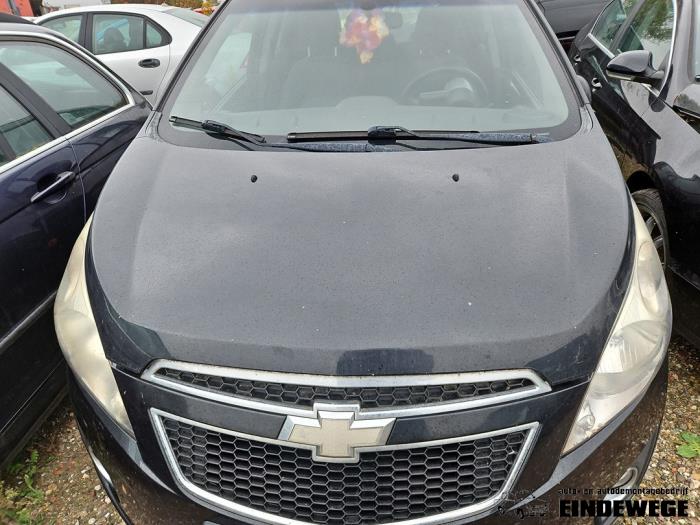 Używane Maska Chevrolet Spark (M300) 1.0 16V Bifuel Cena € 105,00 Procedura marży oferowane przez Auto- en demontagebedrijf Eindewege