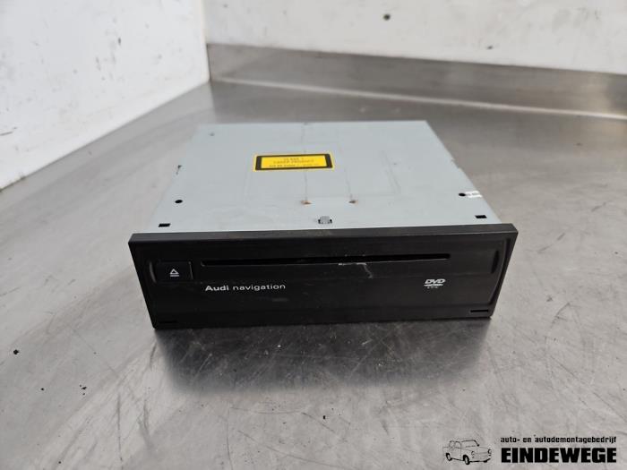 Usagé Module navigation Audi A4 (B8) 2.0 TDI 16V Prix € 78,50 Règlement à la marge proposé par Auto- en demontagebedrijf Eindewege