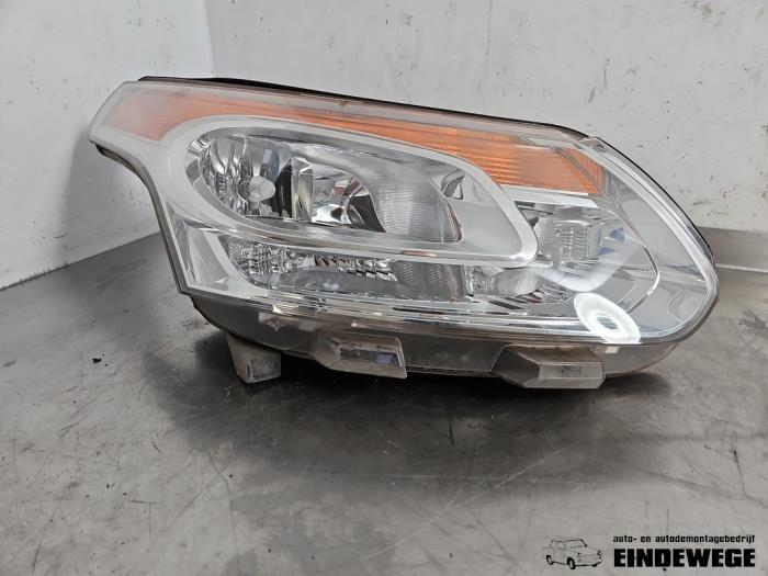 Gebrauchte Scheinwerfer rechts Citroen C3 Picasso (SH) 1.6 HDi 90 Preis € 88,50 Margenregelung angeboten von Auto- en demontagebedrijf Eindewege