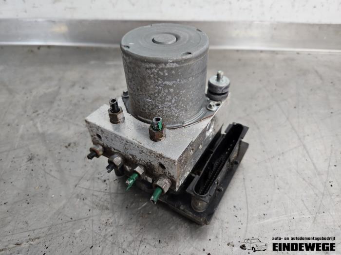 Gebrauchte ABS Pumpe Renault Modus/Grand Modus (JP) 1.2 16V TCE 100 Preis € 52,50 Margenregelung angeboten von Auto- en demontagebedrijf Eindewege