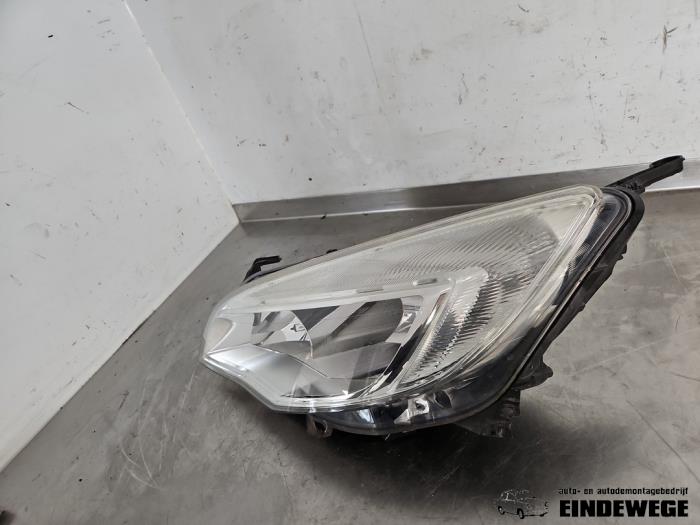 Gebrauchte Scheinwerfer links Opel Astra J (PC6/PD6/PE6/PF6) 1.4 Turbo 16V Preis € 105,00 Margenregelung angeboten von Auto- en demontagebedrijf Eindewege