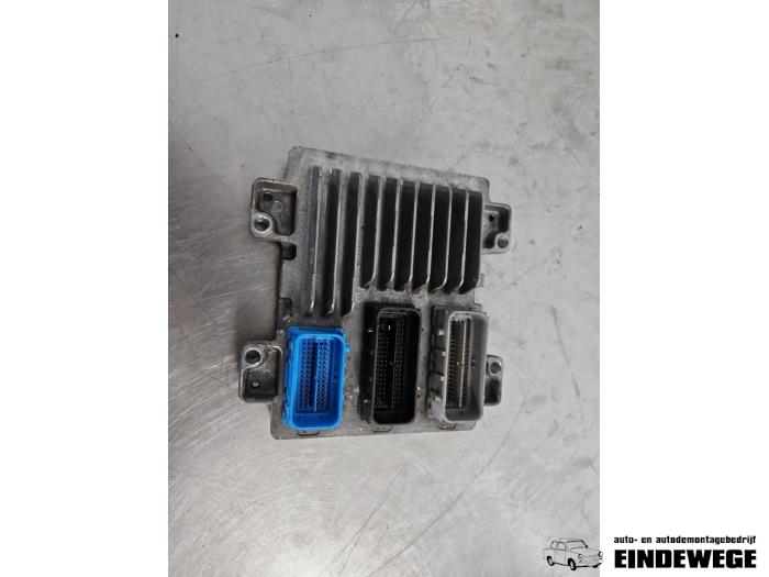 Używane Komputer sterowania silnika Opel Astra J (PC6/PD6/PE6/PF6) 1.4 Turbo 16V Cena € 105,00 Procedura marży oferowane przez Auto- en demontagebedrijf Eindewege