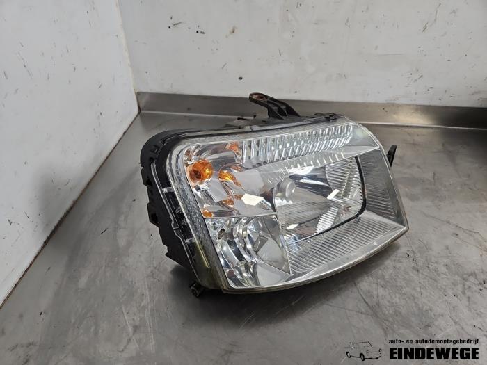 Używane Reflektor prawy Fiat Panda (169) 1.1 Fire Cena € 35,00 Procedura marży oferowane przez Auto- en demontagebedrijf Eindewege