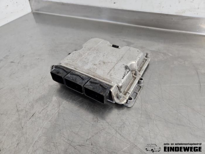 Used Engine management computer Opel Movano Combi 2.2 DTI Price € 52,50 Margin scheme offered by Auto- en demontagebedrijf Eindewege