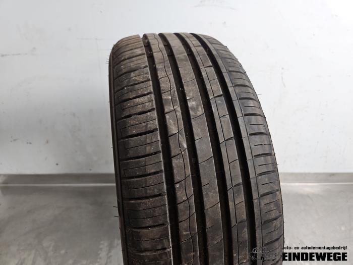 Używane Opona Opel Astra G (F08/48) 1.6 Cena na żądanie oferowane przez Auto- en demontagebedrijf Eindewege