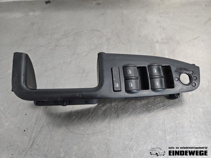 Usados Interruptor combinado de ventanillas Seat Exeo ST (3R5) 1.8 T 20V Precio € 20,00 Norma de margen ofrecido por Auto- en demontagebedrijf Eindewege