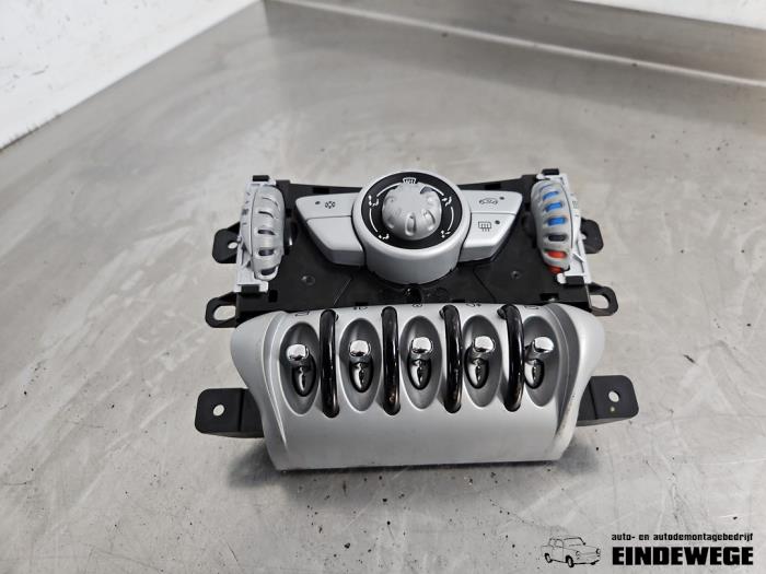 Usados Interruptor combinado de ventanillas Mini Mini (R56) 1.6 16V Cooper Precio € 52,50 Norma de margen ofrecido por Auto- en demontagebedrijf Eindewege