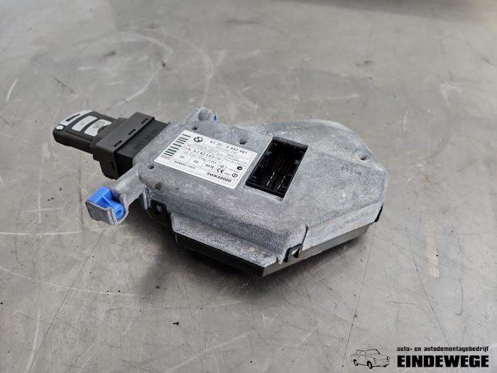 Używane Stacyjka + Kluczyk BMW 7 serie (E65/E66/E67) 745i,Li 4.4 V8 32V Cena € 105,00 Procedura marży oferowane przez Auto- en demontagebedrijf Eindewege