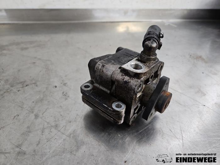 Usagé Pompe de direction BMW 1 serie (E87/87N) 116i 1.6 16V Prix € 52,50 Règlement à la marge proposé par Auto- en demontagebedrijf Eindewege
