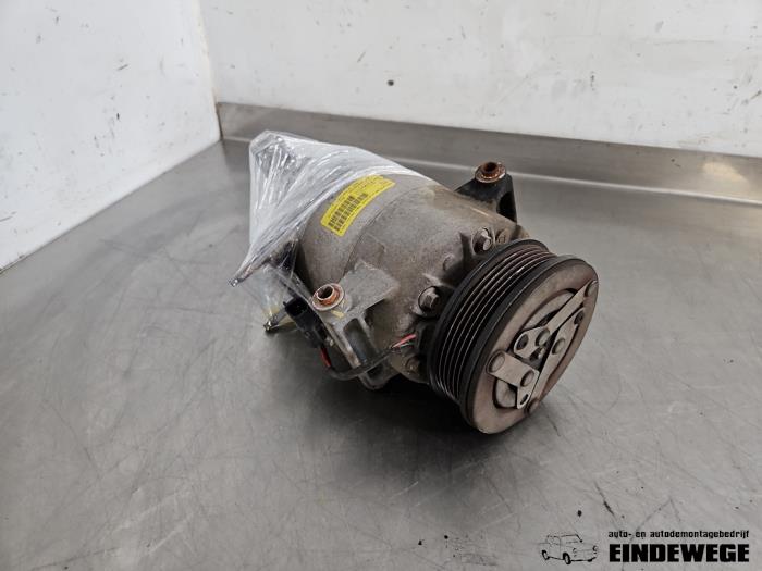 Usagé Compresseur de clim Ford Transit Custom 2.2 TDCi 16V Prix € 88,50 Règlement à la marge proposé par Auto- en demontagebedrijf Eindewege