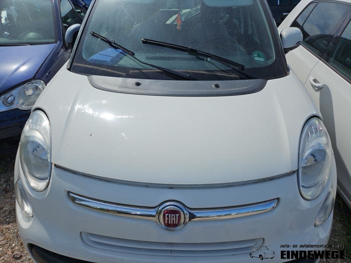 Używane Maska Fiat 500L (199) 1.4 16V Cena € 210,00 Procedura marży oferowane przez Auto- en demontagebedrijf Eindewege