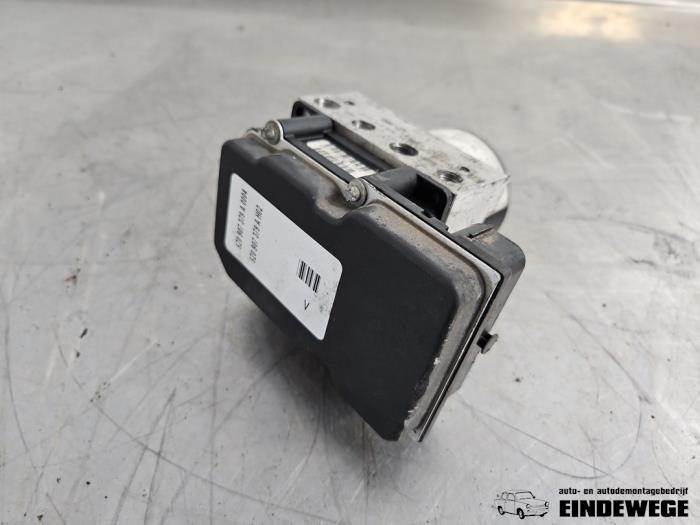 Begagnade ABS-pump Volkswagen Fox (5Z) 1.2 Pris € 52,50 Marginaltabell erbjuds av Auto- en demontagebedrijf Eindewege