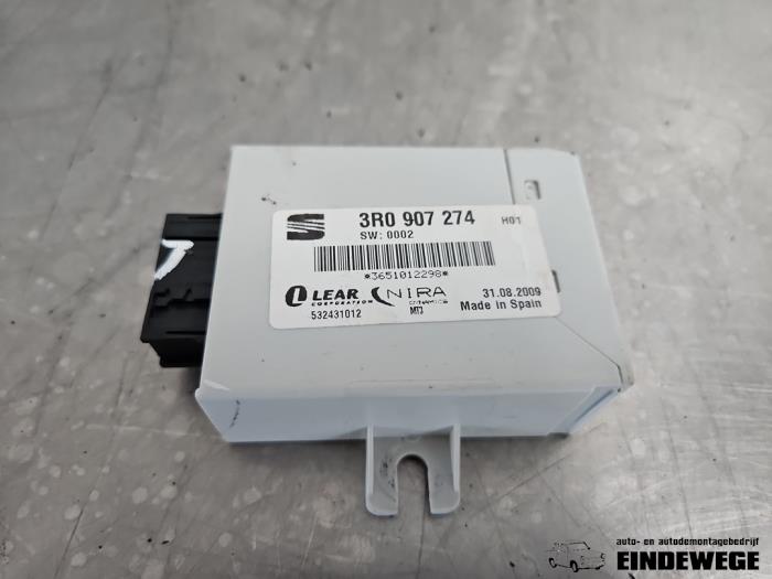 Begagnade Däcktrycksmodul Seat Exeo ST (3R5) 1.8 T 20V Pris € 30,00 Marginaltabell erbjuds av Auto- en demontagebedrijf Eindewege