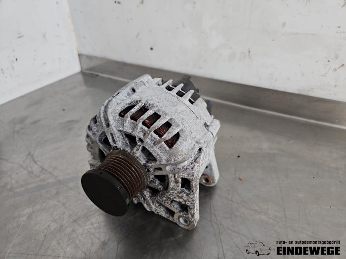 Begagnade Dynamo Renault Megane III Berline (BZ) 1.2 16V TCE 115 Pris € 35,00 Marginaltabell erbjuds av Auto- en demontagebedrijf Eindewege