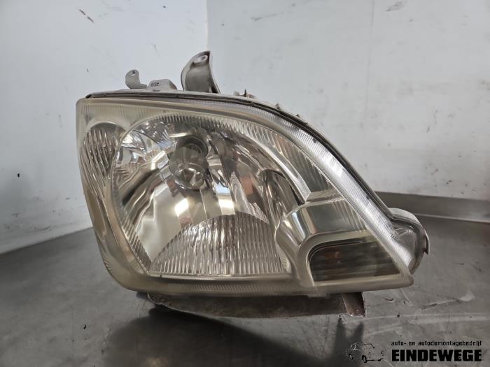 Używane Reflektor prawy Daihatsu Cuore (L251/271/276) 1.0 12V DVVT Cena € 30,00 Procedura marży oferowane przez Auto- en demontagebedrijf Eindewege