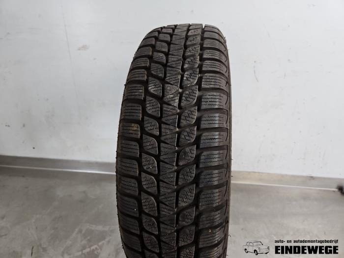 Używane Opona zimowa Cena na żądanie oferowane przez Auto- en demontagebedrijf Eindewege