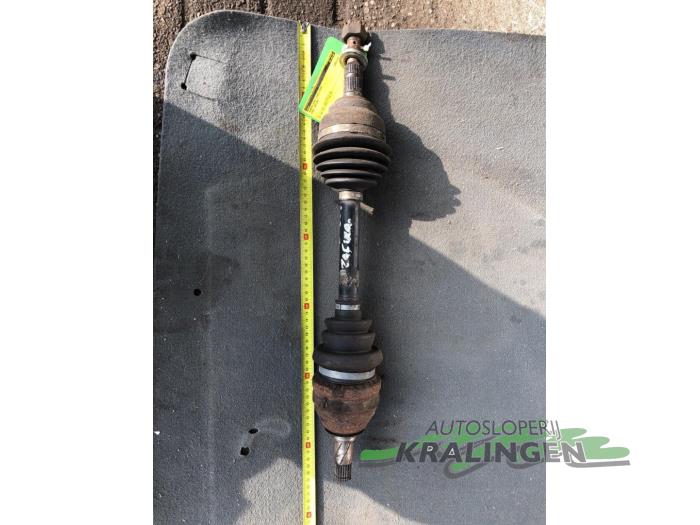 Front drive shaft, left from a Opel Zafira