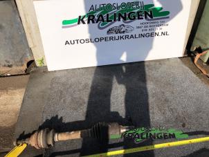 Usagé Arbre de transmission avant gauche Smart Fortwo Prix € 50,00 Règlement à la marge proposé par Autosloperij Kralingen B.V.