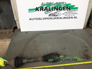 Gebrauchte Antriebswelle links vorne Mercedes A (W168) 1.6 A-160 Preis € 50,00 Margenregelung angeboten von Autosloperij Kralingen B.V.