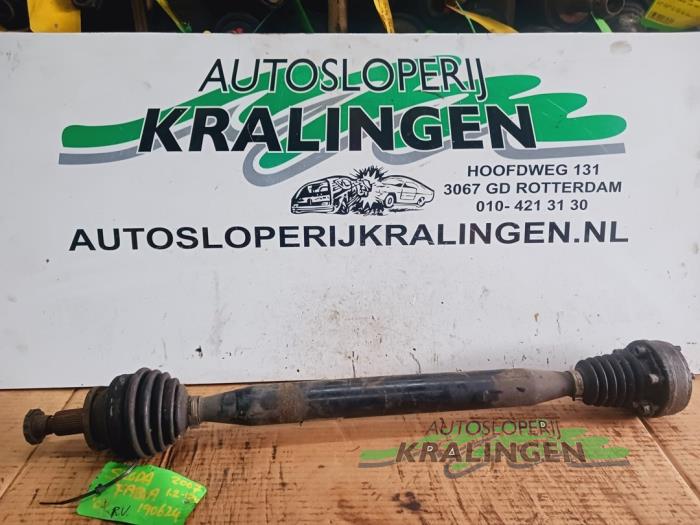 Begagnade Drivaxel, höger fram Skoda Fabia (6Y2) 1.2 HTTP Pris € 24,99 Marginaltabell erbjuds av Autosloperij Kralingen B.V.