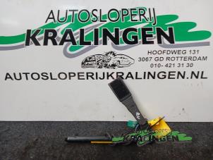 Used Seatbelt tensioner, right Opel Astra H SW (L35) 1.9 CDTi 120 Price € 50,00 Margin scheme offered by Autosloperij Kralingen B.V.