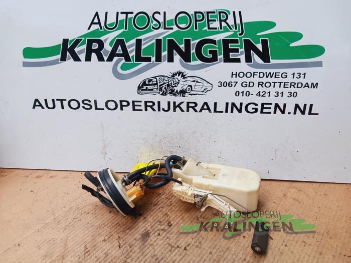 Begagnade Bensinpump Nissan Micra (K11) 1.3 LX,SLX 16V Pris € 18,97 Marginaltabell erbjuds av Autosloperij Kralingen B.V.