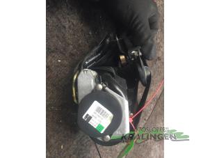 Usagé Ceinture de sécurité avant droite Volkswagen Passat Variant (3B6) 2.0 20V Prix € 50,00 Règlement à la marge proposé par Autosloperij Kralingen B.V.