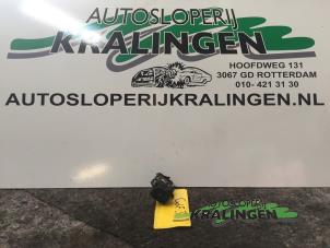 Gebrauchte Elektrisches Fenster Schalter Volkswagen Golf III (1H1) 1.8i Preis € 20,00 Margenregelung angeboten von Autosloperij Kralingen B.V.