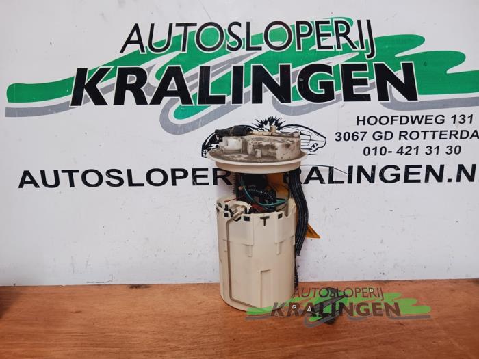 Gebrauchte Benzinpumpe Alfa Romeo 147 (937) 1.6 HP Twin Spark 16V Preis € 50,00 Margenregelung angeboten von Autosloperij Kralingen B.V.
