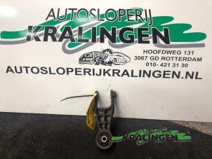 Usagé Support moteur Opel Corsa C (F08/68) 1.7 DI 16V Prix € 25,00 Règlement à la marge proposé par Autosloperij Kralingen B.V.