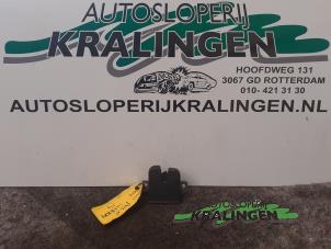 Used Boot lid lock mechanism Volkswagen Polo IV (9N1/2/3) 1.4 16V Price € 25,00 Margin scheme offered by Autosloperij Kralingen B.V.