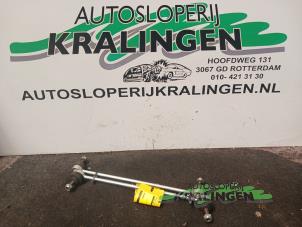 Used Front anti-roll bar Peugeot 206 SW (2E/K) 1.6 16V Price € 20,00 Margin scheme offered by Autosloperij Kralingen B.V.