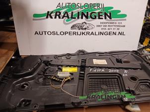 Usagé Mécanique vitre 2portes avant droite Ford Fiesta 5 (JD/JH) 1.3 Prix € 34,99 Règlement à la marge proposé par Autosloperij Kralingen B.V.