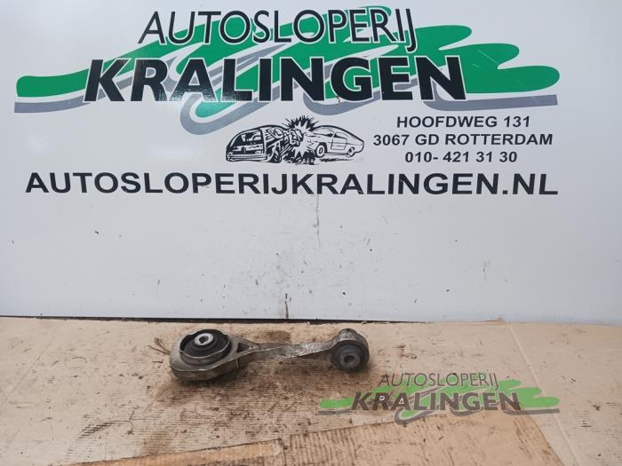 Used Engine mount Renault Kangoo Express (FC) 1.5 dCi 60 Price € 25,00 Margin scheme offered by Autosloperij Kralingen B.V.