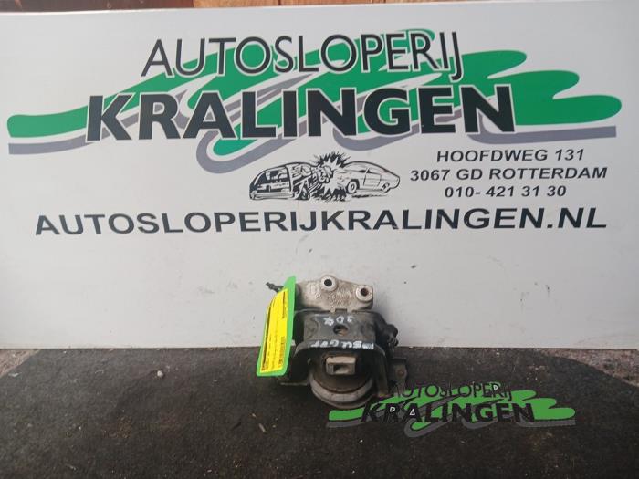 Used Engine mount Peugeot 207/207+ (WA/WC/WM) 1.6 HDi 16V Price € 29,99 Margin scheme offered by Autosloperij Kralingen B.V.