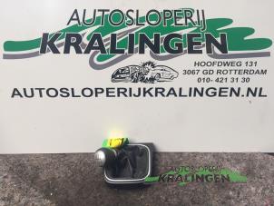 Usados Funda de palanca de cambios Volkswagen Golf V (1K1) 1.4 TSI 140 16V Precio € 25,00 Norma de margen ofrecido por Autosloperij Kralingen B.V.