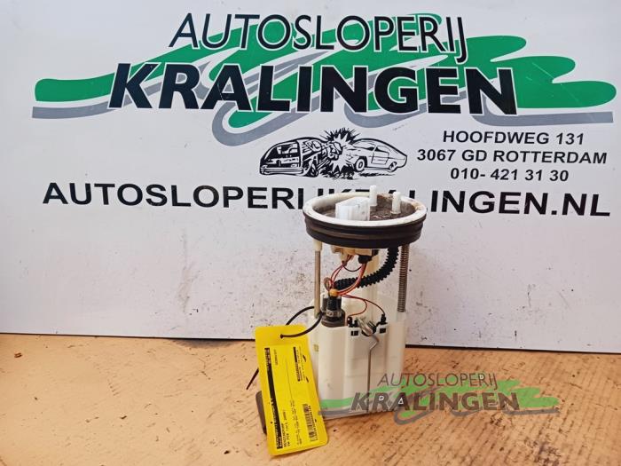Gebrauchte Benzinpumpe Volkswagen Fox (5Z) 1.4 16V Preis € 19,97 Margenregelung angeboten von Autosloperij Kralingen B.V.