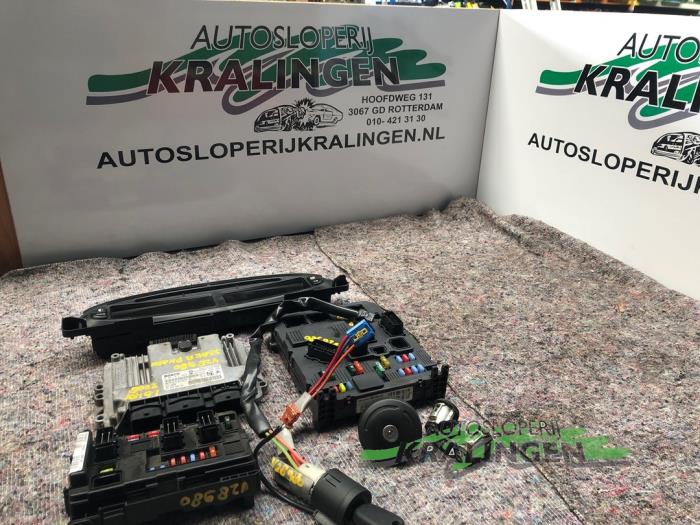 Gebrauchte Schlossset Citroen Xsara Picasso (CH) 1.6 HDi 16V 92 Preis € 150,00 Margenregelung angeboten von Autosloperij Kralingen B.V.