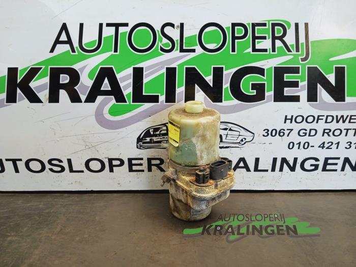 Usagé Pompe direction assistée Seat Ibiza III (6L1) 1.4 TDI 80 Prix € 100,00 Règlement à la marge proposé par Autosloperij Kralingen B.V.