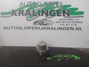 Usagé Pompe ABS Citroen C4 Coupé (LA) 1.4 16V Prix € 40,00 Règlement à la marge proposé par Autosloperij Kralingen B.V.