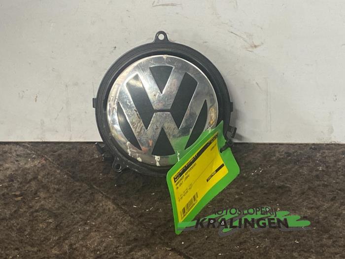 Uchwyt pokrywy bagaznika z Volkswagen Golf V (1K1) 1.4 FSI 16V 2004