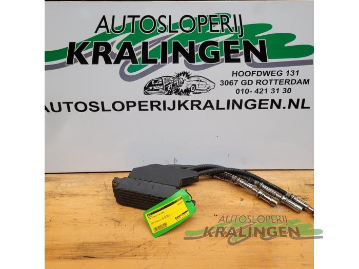 Ignition coil from a BMW 3 serie (E46/4) 318i 2000