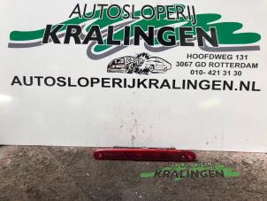 Usagé Feu de freinage supplémentaire centre Citroen Berlingo 1.6 Hdi 75 Prix € 20,00 Règlement à la marge proposé par Autosloperij Kralingen B.V.