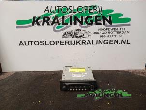 Usados Reproductor de CD y radio Citroen Berlingo 1.6 Hdi 75 Precio € 50,00 Norma de margen ofrecido por Autosloperij Kralingen B.V.